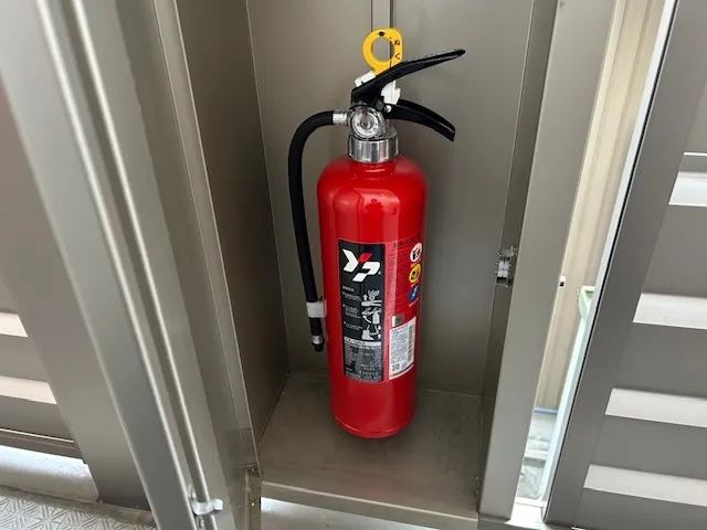 消火器48本取替